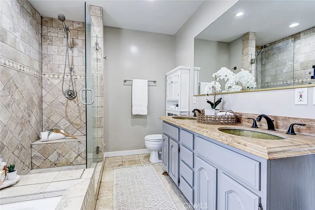 312 N Prospect Avenue, Redondo Beach, California 90277 home-pic-28